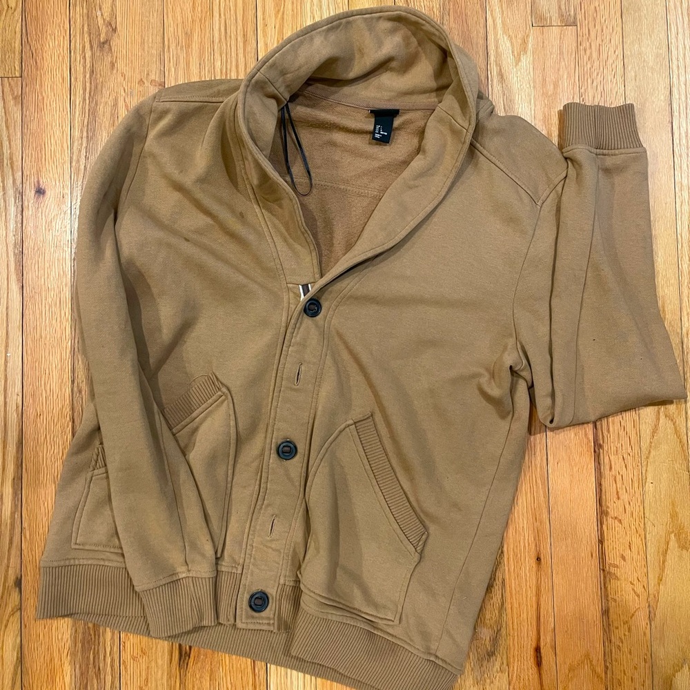 Cardigan sweater